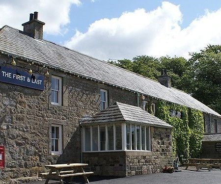 The Gun Inn Ridsdale Экстерьер фото